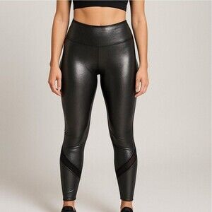 Victoria's Secret Womens Sport Knockout Leggings Black Faux Leather Size Medium